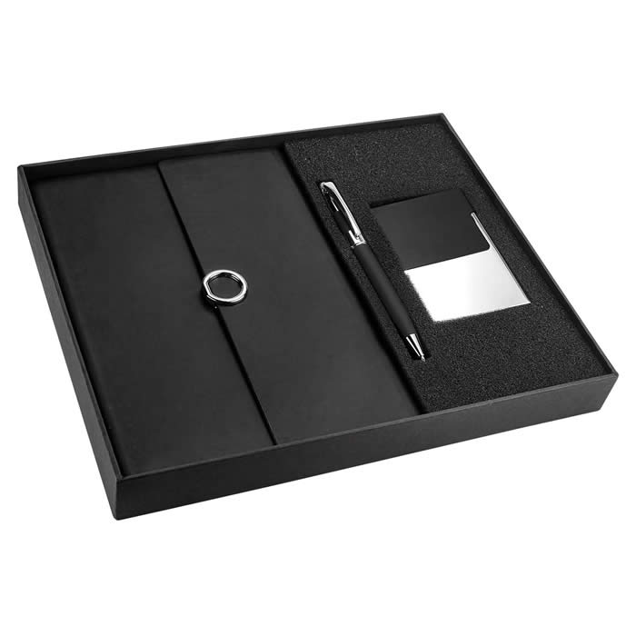SET EJECUTIVO PARA REGALO PARA PERSONALIZAR, Incluye libreta con 80 hojas de raya, broche magnético y separador de hojas, bolígrafo tinta negra, tarjetero (posición vertical) y caja de regalo. Material: Curpiel Libreta / Acero Inoxidable Bolígrafo / Metal Tarjetero, medida 15.4 x 21.2 cm Libreta / 1.2 x 14 cm Bolígrafo / 6.3 x 9.3 cm Tarjetero